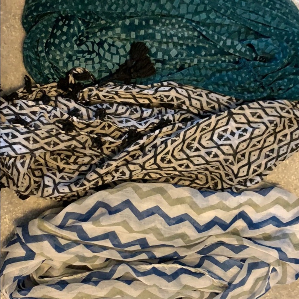 Infinity scarf bundle - Picture 2 of 4